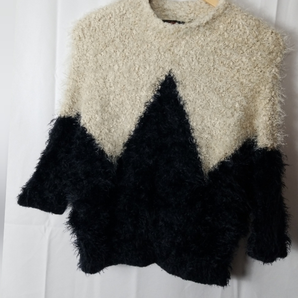 Dex fuzzy cozy crew neck sweater